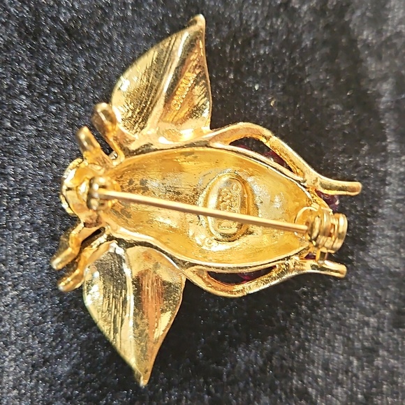 Bee Brooch, Joan Rivers Collection - Picture 3 of 3